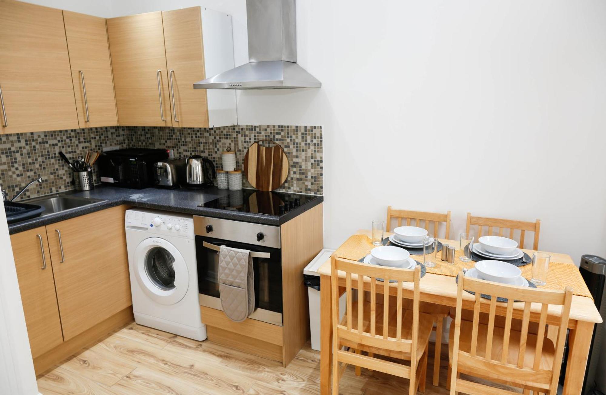 New Luxury Apartments In Central London Next To Shops, Cafes, Bars & Metro Экстерьер фото