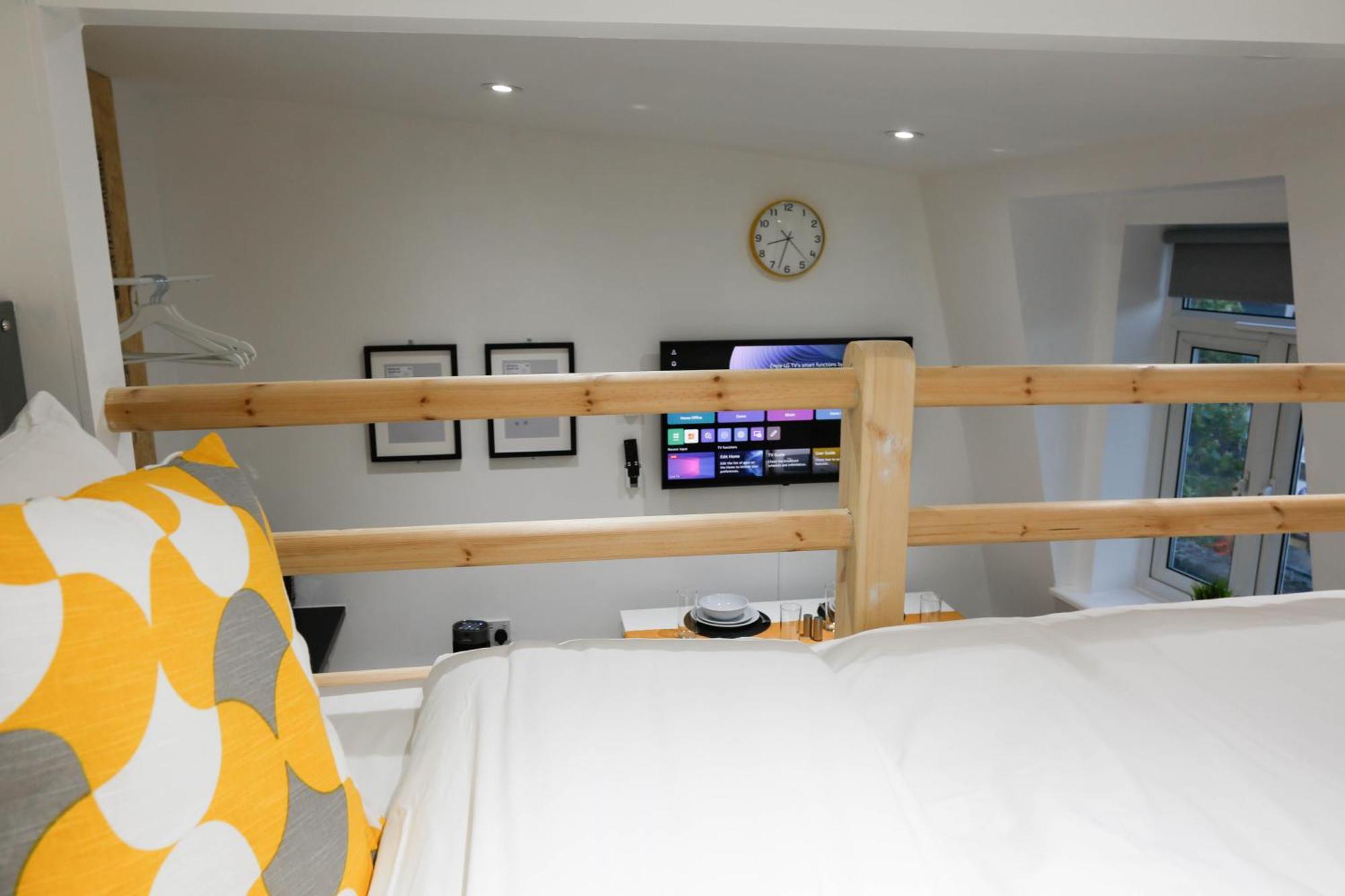 New Luxury Apartments In Central London Next To Shops, Cafes, Bars & Metro Экстерьер фото