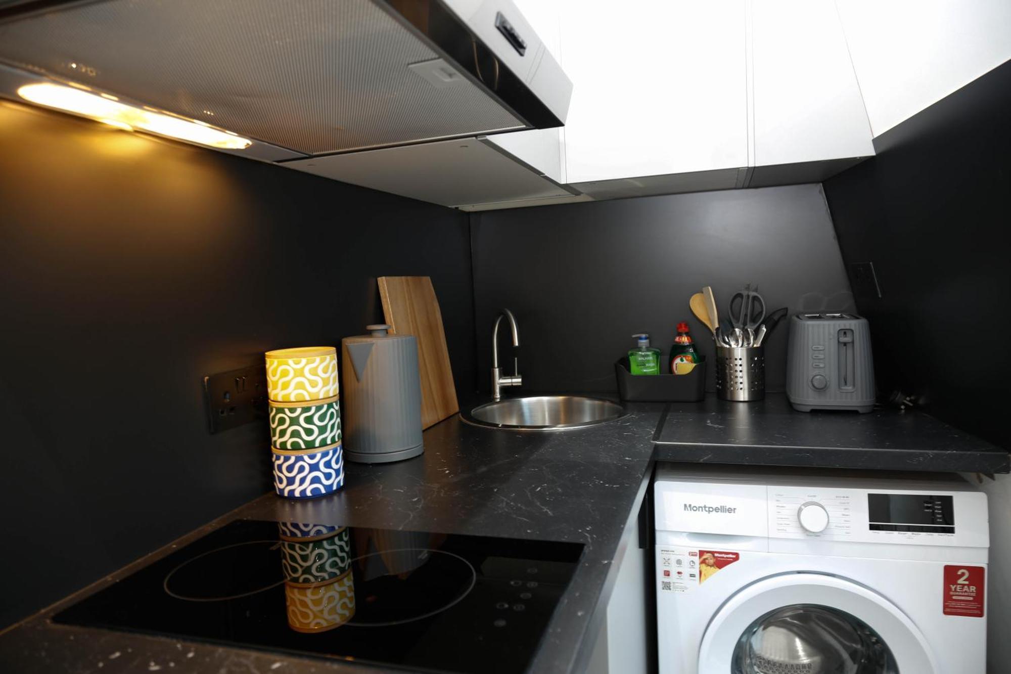 New Luxury Apartments In Central London Next To Shops, Cafes, Bars & Metro Экстерьер фото
