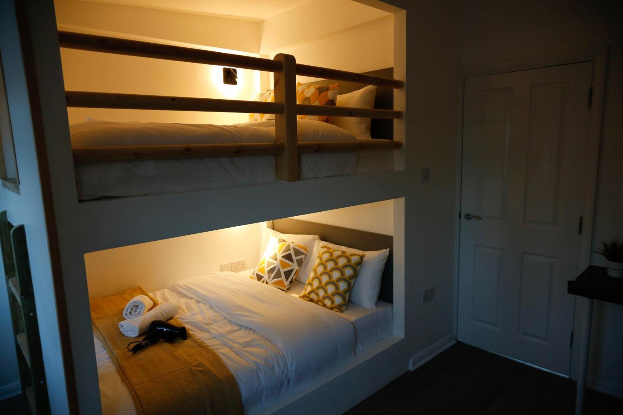 New Luxury Apartments In Central London Next To Shops, Cafes, Bars & Metro Экстерьер фото